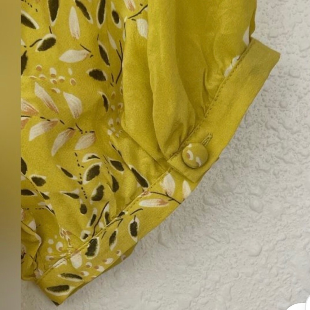 Ted Baker London Chartreuse  Floral Silk Blouse with Bow Detail. Size 3 - Picture 5 of 8